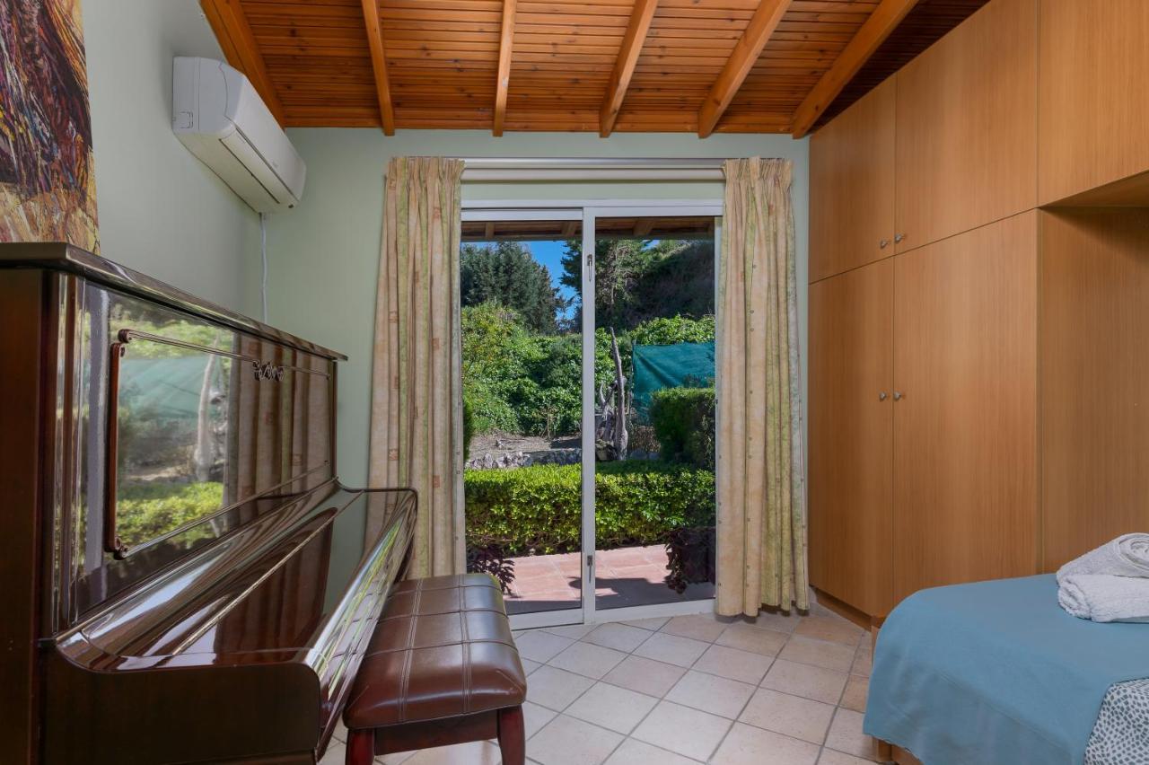 Villa René Koskinou  Extérieur photo