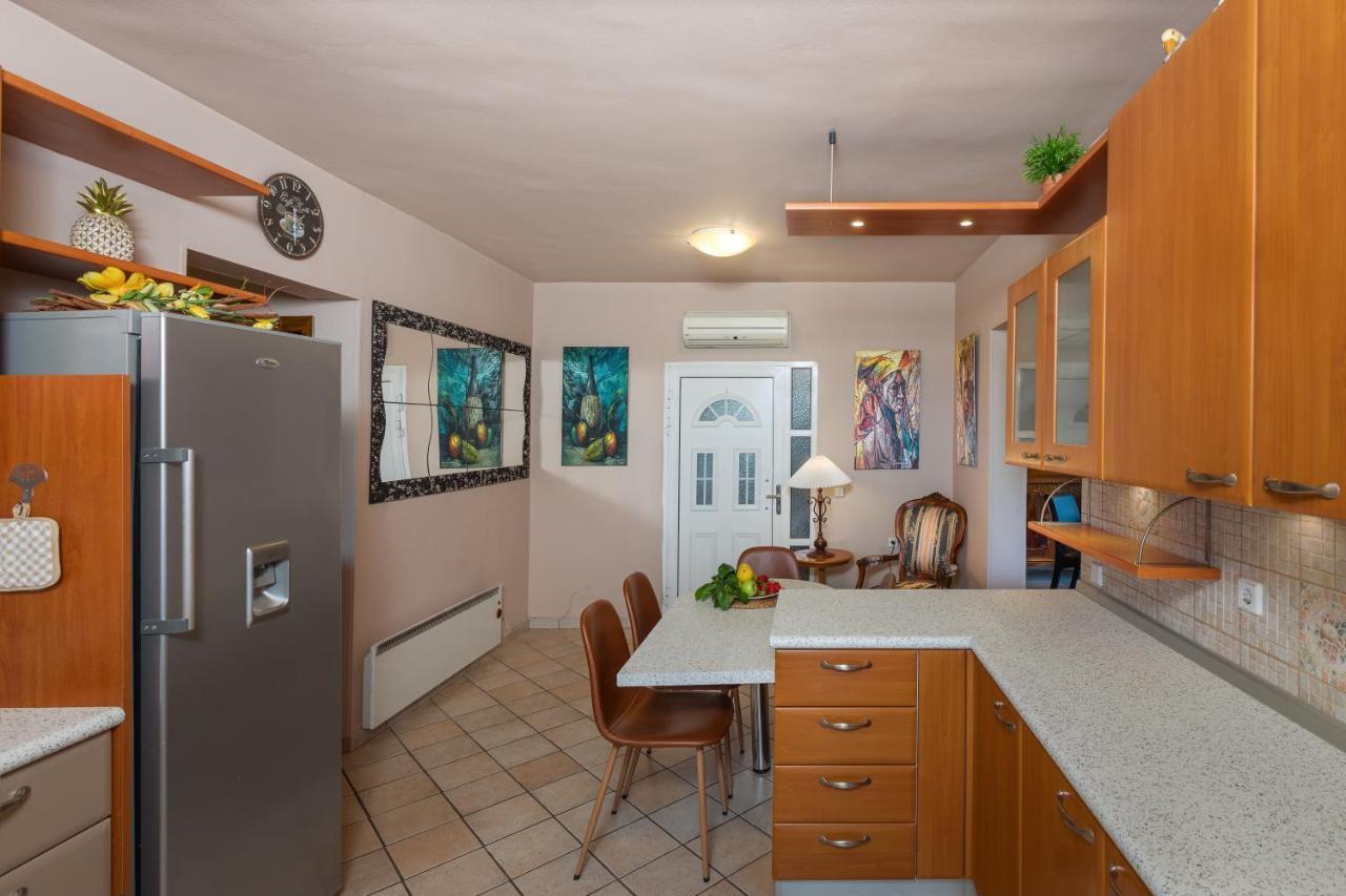 Villa René Koskinou  Extérieur photo